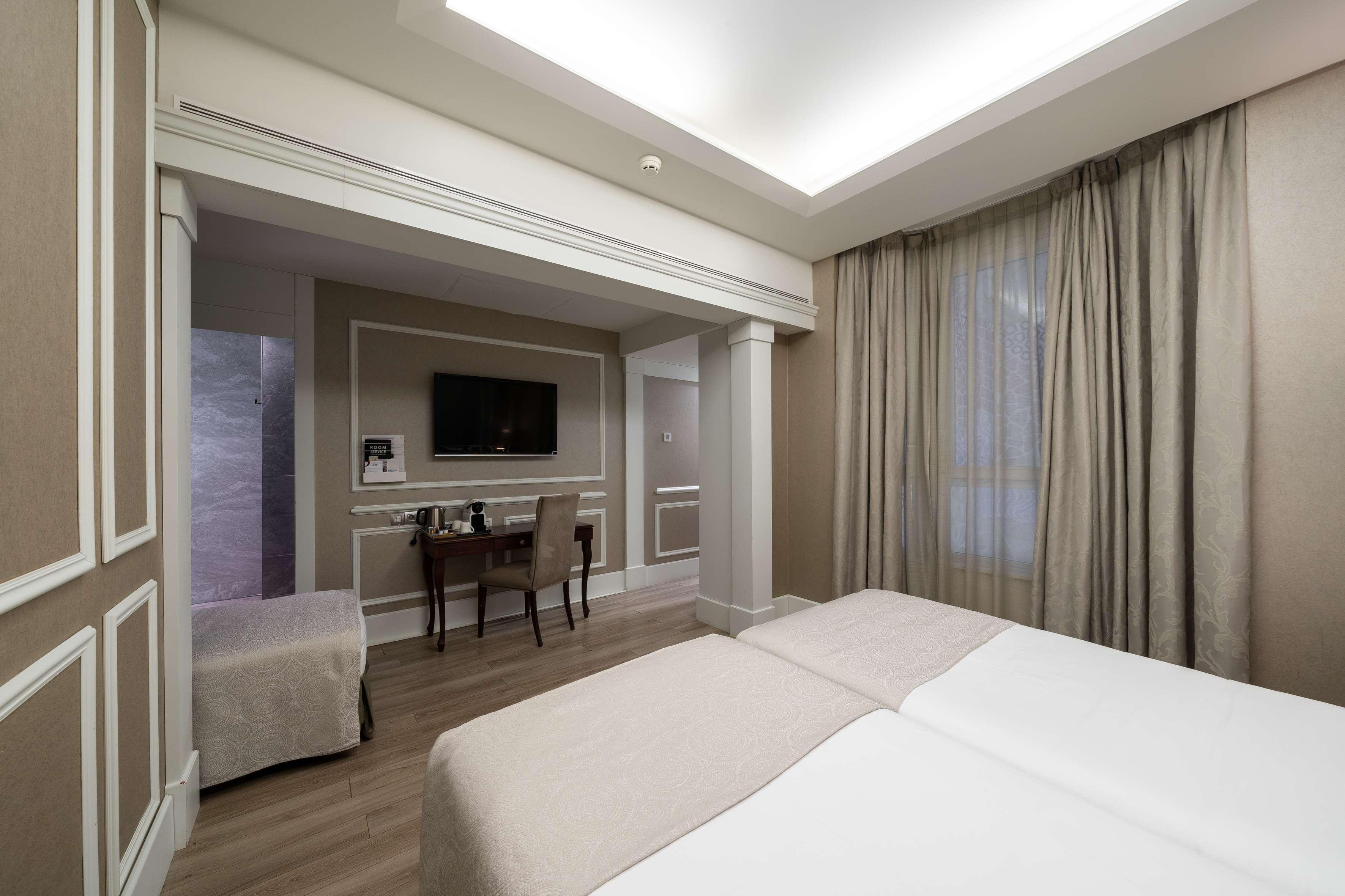 Hotel Catalonia Passeig De Gracia 4* Sup Barcelona Zewnętrze zdjęcie